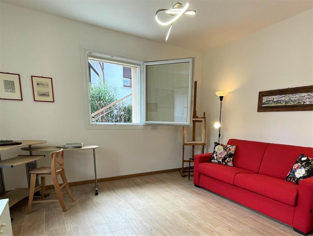 Giorni Felici Tutto Nuovo, Giardino, Parcheggio Daire Verbania Dış mekan fotoğraf